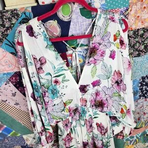 Love‎ Stitch Floral Maxi Dress V Neck Long Sleeve Bohemian White Size S